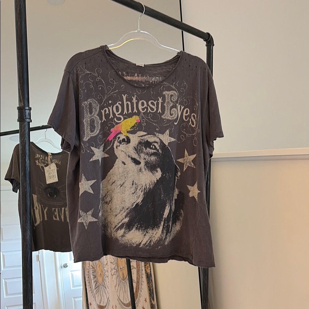 Magnolia Pearl Brightest Eyes Tee